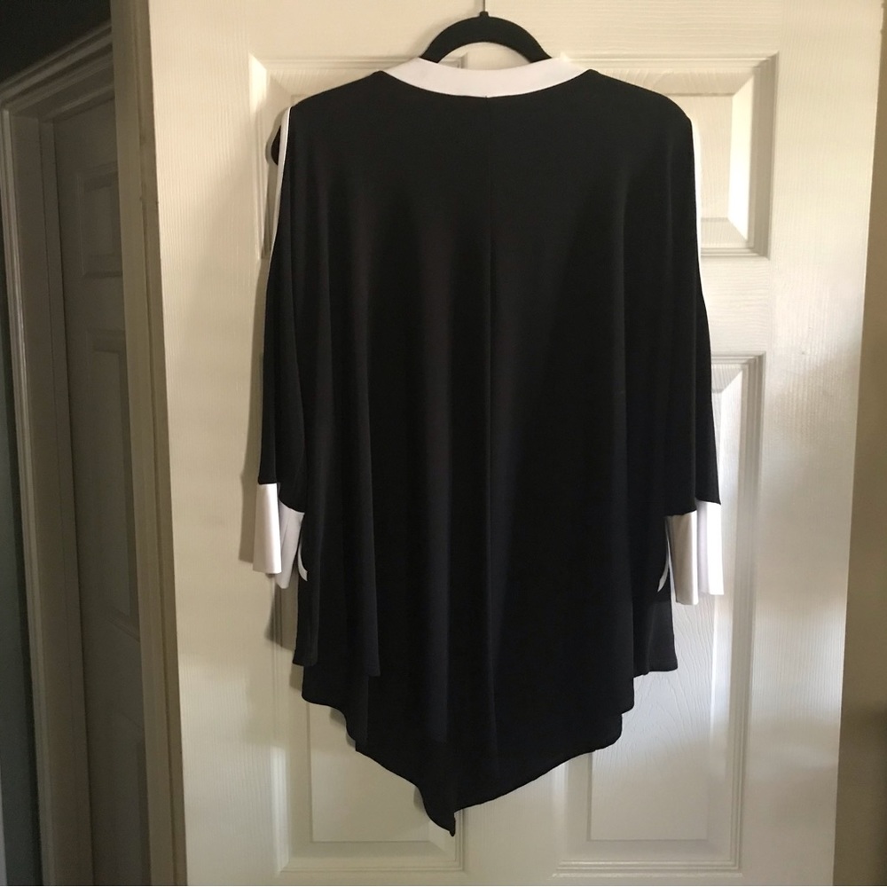 Pullover Top - Picture 2 of 2